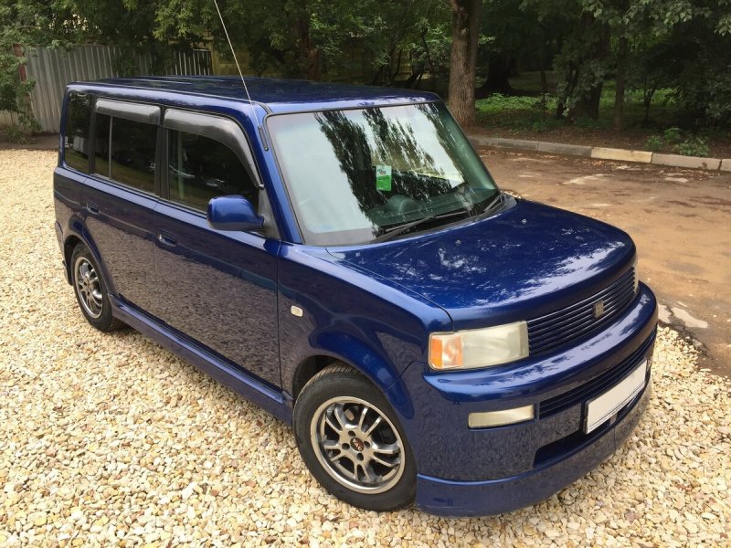 Toyota BB 1