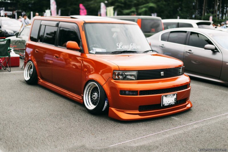 Toyota BB stance