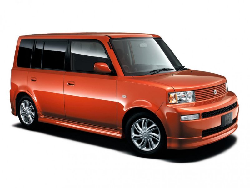 Toyota BB 2000