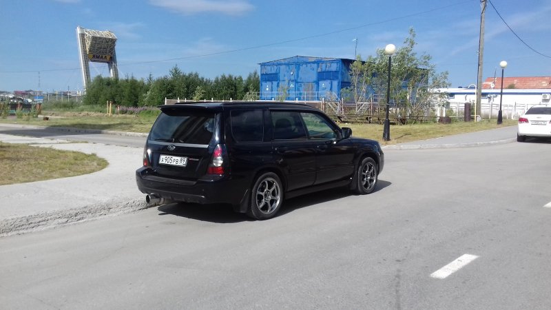 Субару Лесник фото