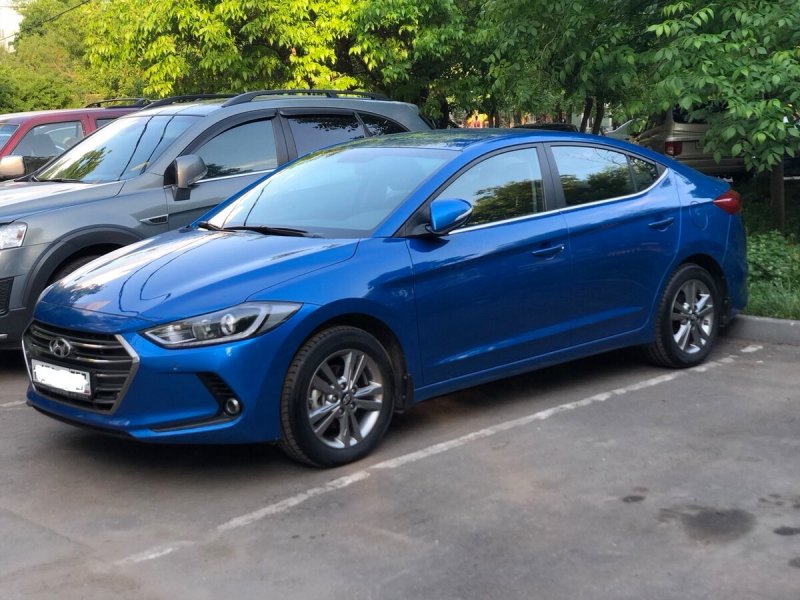 Hyundai Elantra VII (cn7)