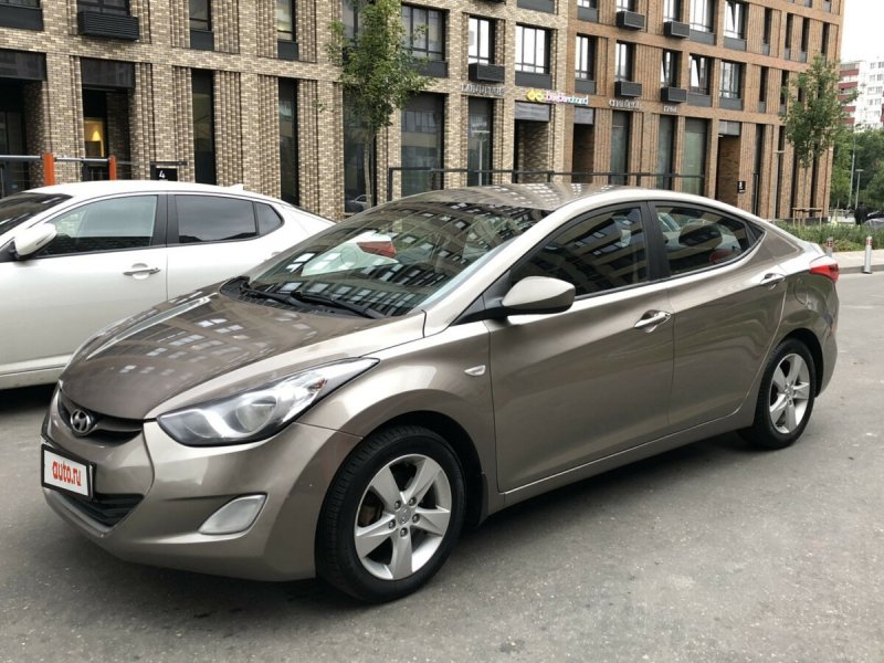 Hyundai Elantra 2012
