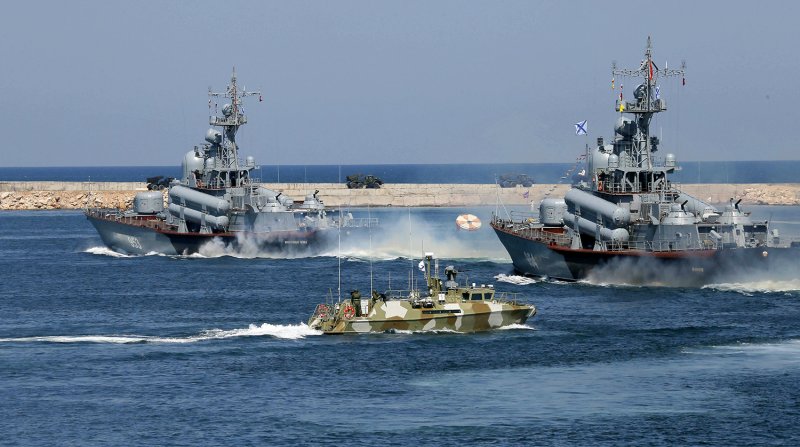 Учения ВМФ России в Средиземном море