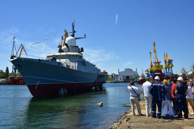 Судостроительный завод залив Керчь 2020