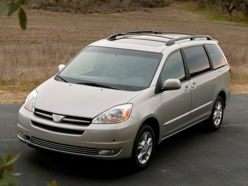 Toyota Sienna 2 поколение