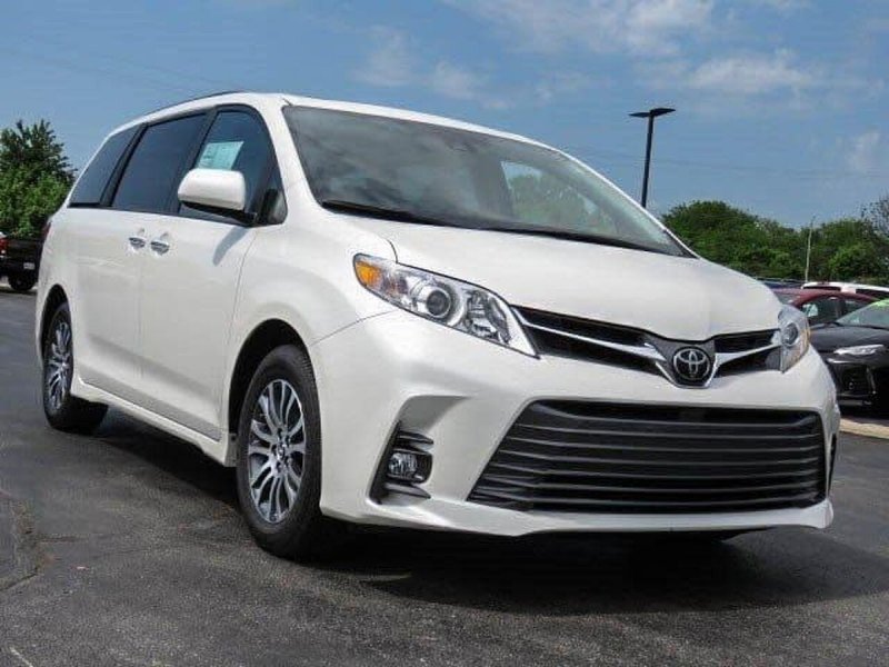 Toyota Sienna 4