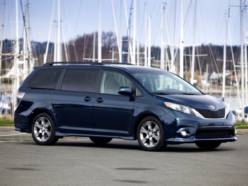 Toyota Sienna 2011