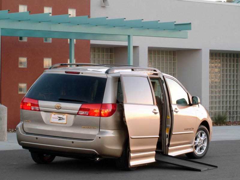 Toyota Sienna 2013