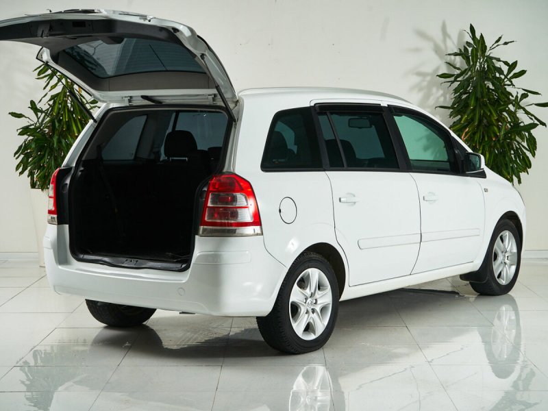 Opel Zafira 2014