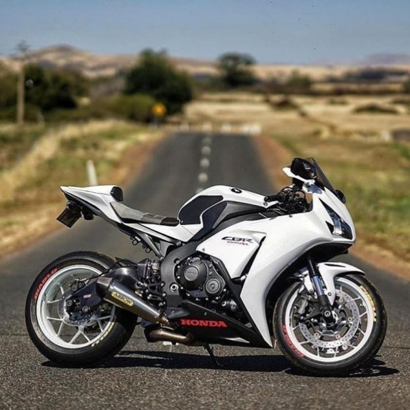 Honda 1000rr стрит