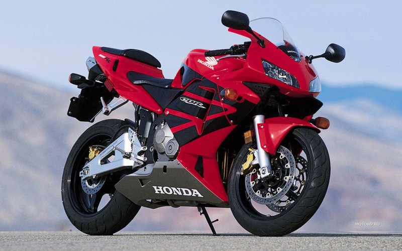 Спортивный мотоцикл Хонда cbr600rr