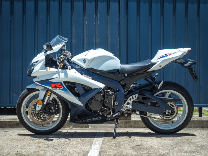 Сузуки GSX 600