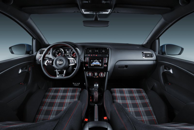 Volkswagen Polo GTI салон