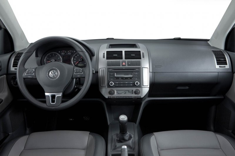 Volkswagen Polo 2007 седан