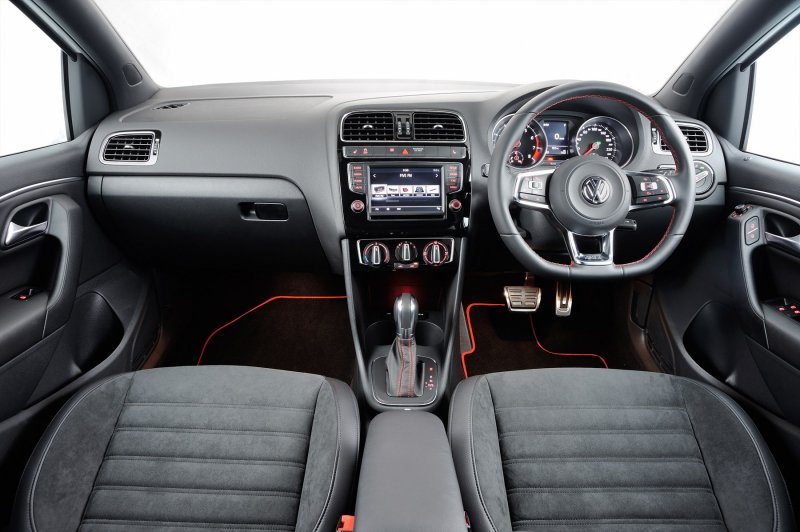Volkswagen Polo GTI салон