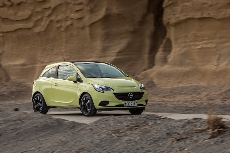 Opel Corsa 2018 белый