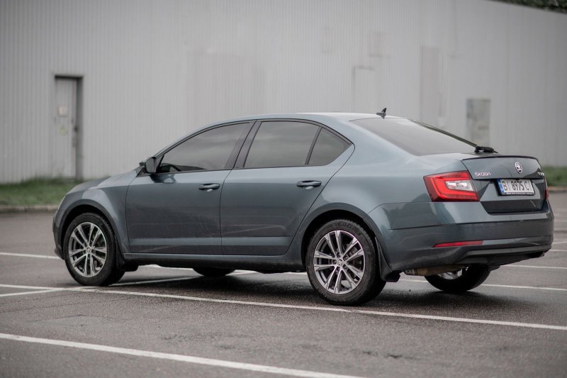 Skoda Octavia a5 RS черная