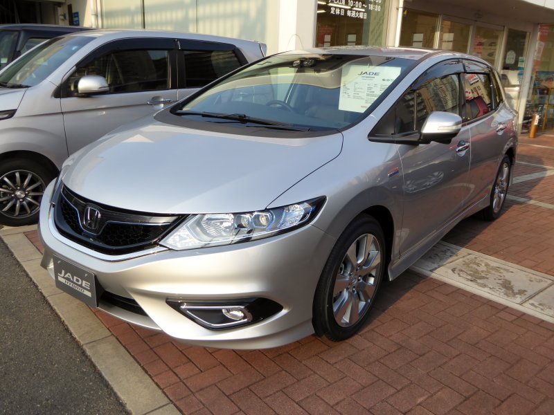 Honda Jade Hybrid x