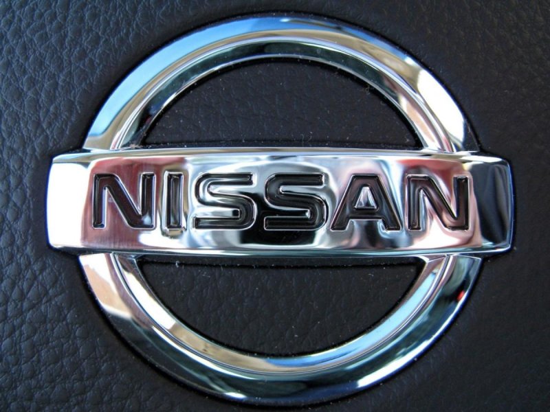 Эмблемы автомобилей Nissan