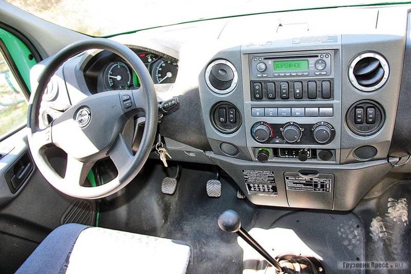 Урал Некст 6x4 тягач