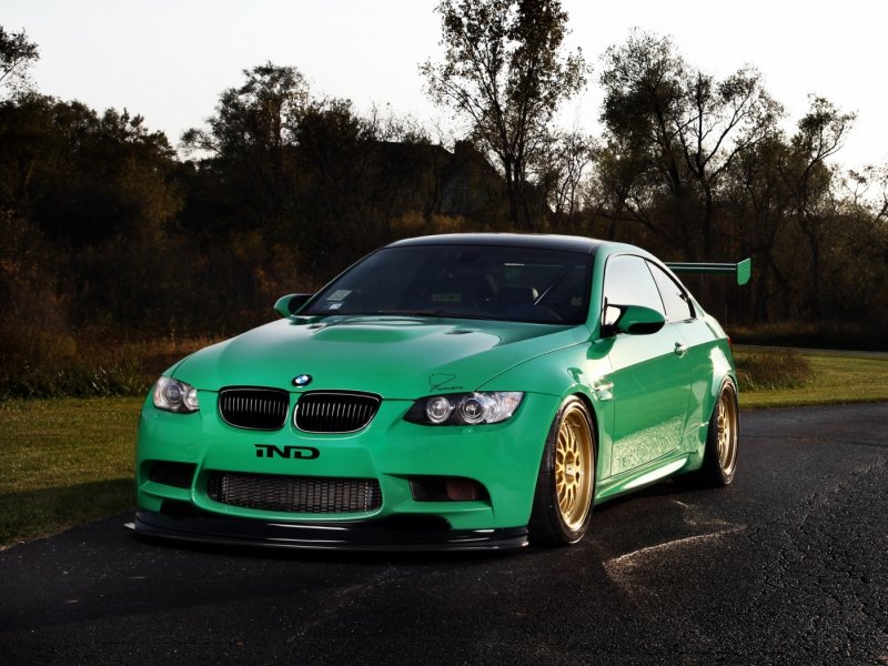 BMW m3 e92 зеленая