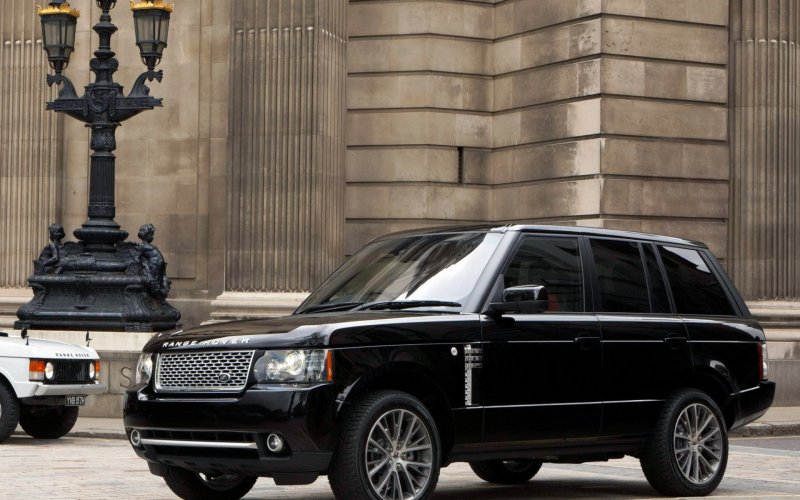 Range Rover а704мо 99