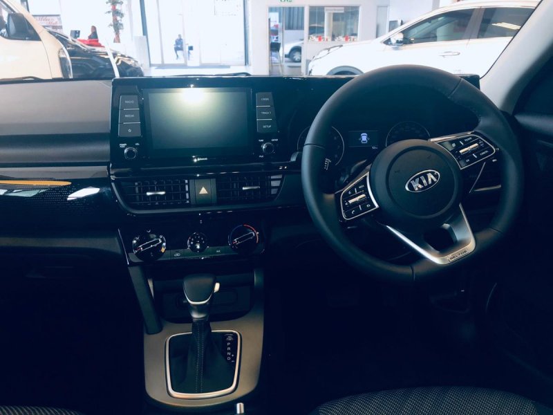 Kia Seltos Базовая комплектация