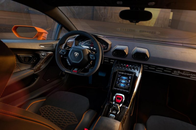 Lamborghini Huracan Performance салон