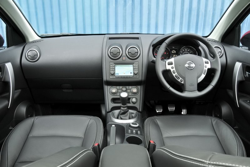 Nissan Qashqai 2007 салон