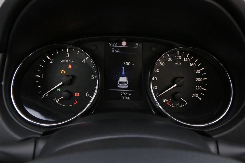 Qashqai j11 пробег табло