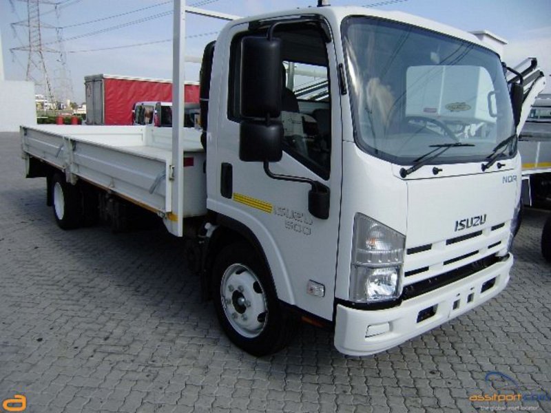 Isuzu nqr75