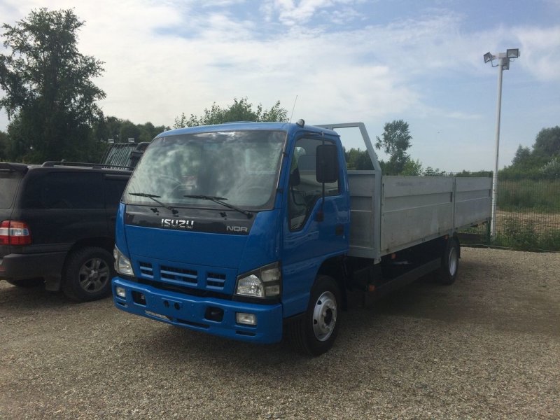 Isuzu 75 бортовой