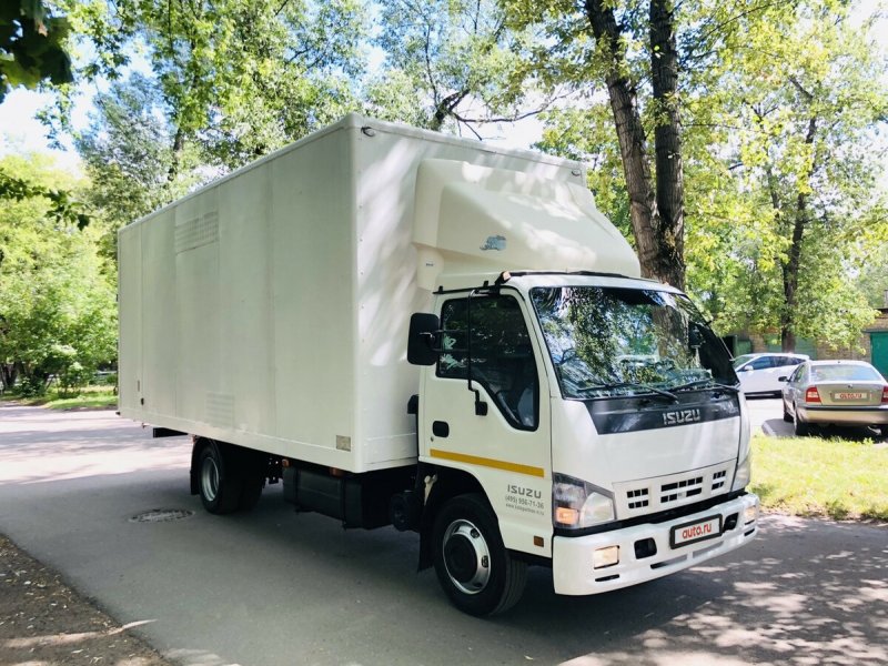 Isuzu nqr75