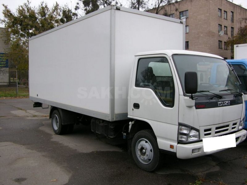 Isuzu 75 NQR изотермический фургон