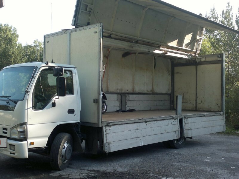 Isuzu nlr85a кабина