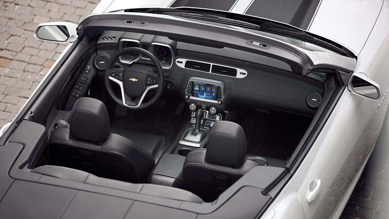 Chevrolet Camaro 2010 салон