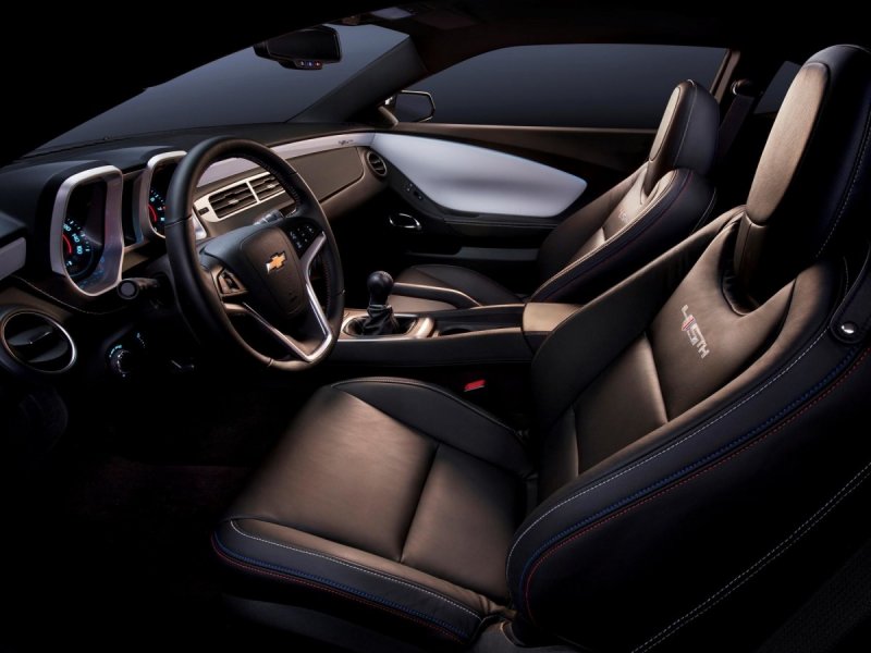 Chevrolet Camaro 2010 Interior