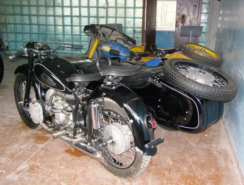 Днепр мотоцикл к 750м