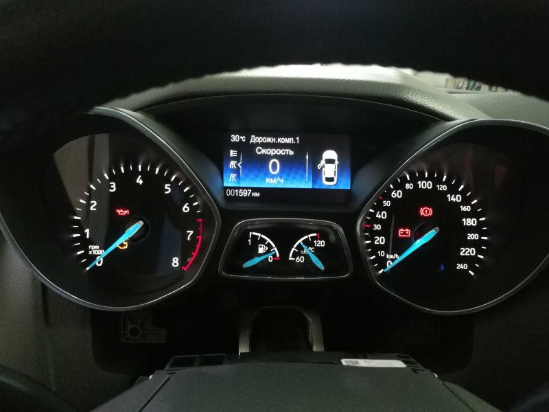 Ford Focus 2 Торпедо