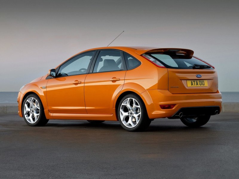 Ford Focus 2 2008 хэтчбек