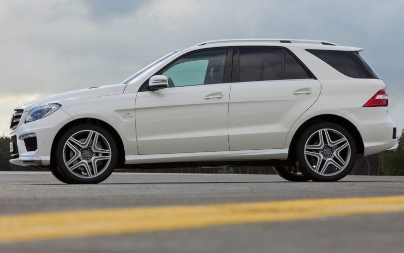 Mercedes Benz ml 63 AMG 2015