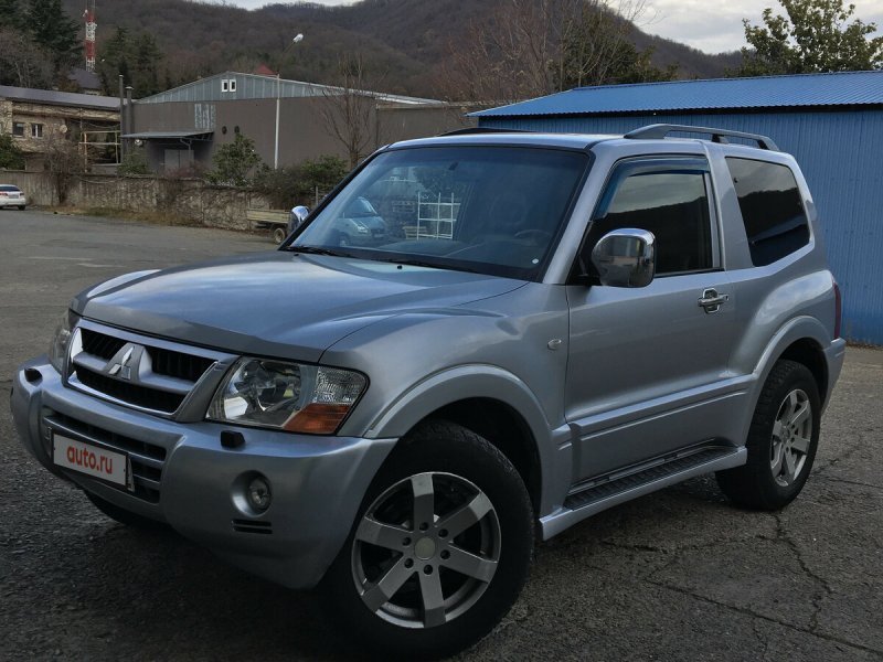 Mitsubishi Pajero III 3.5