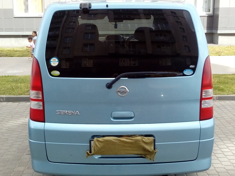 Nissan Serena c24 2004
