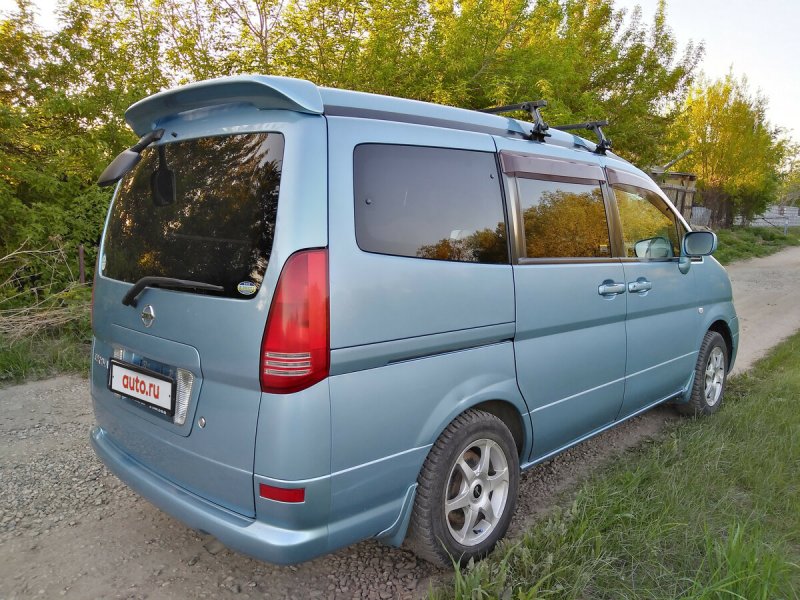 Nissan Серена с24