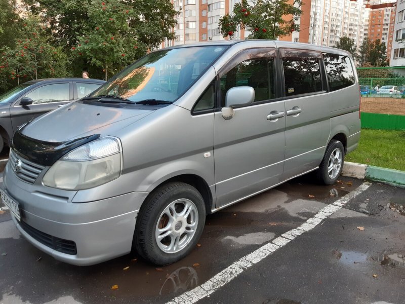 Ниссан минивэн 2004
