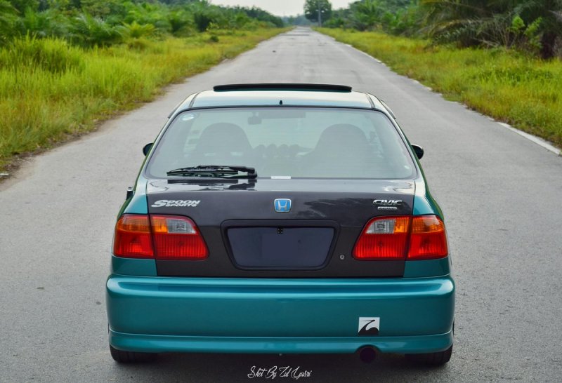 Honda Civic ek3 седан