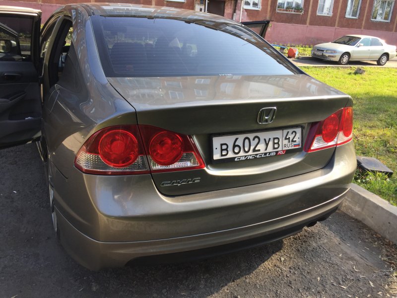 Honda Civic 2007 задние фары
