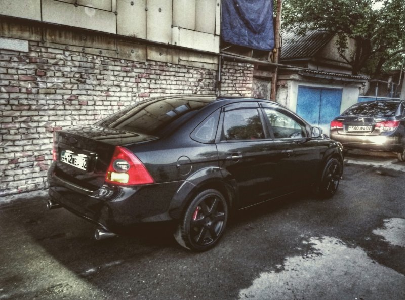 Ford Focus 2 sedan Black Tuning