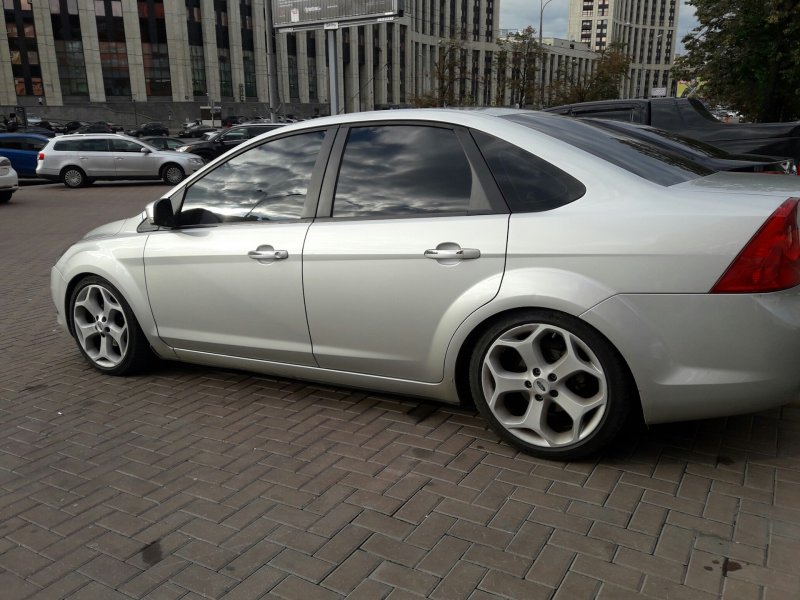 Focus 2 седан заниженный