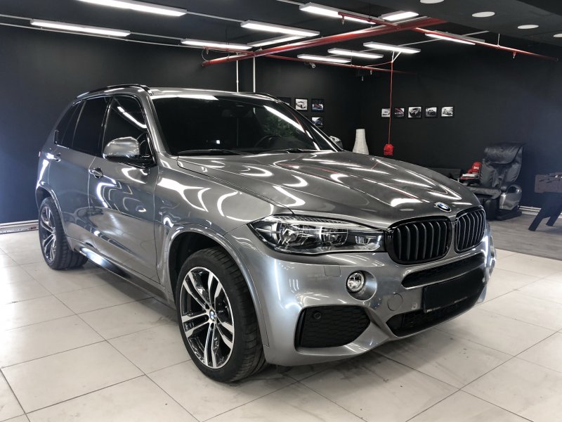 БМВ x5 f15 Рестайлинг